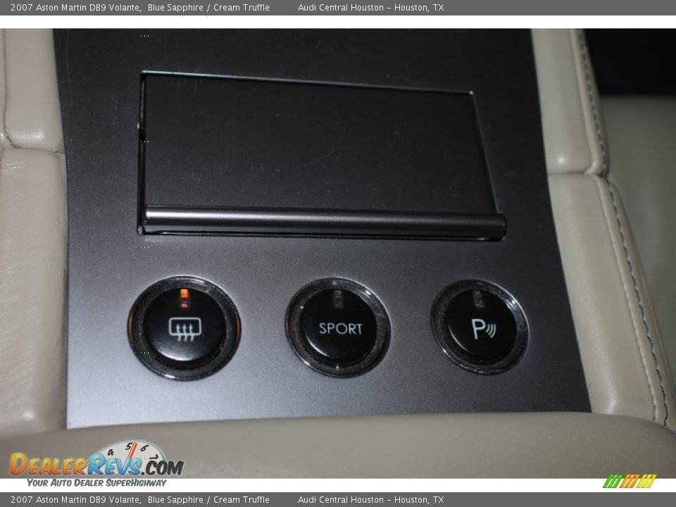 Controls of 2007 Aston Martin DB9 Volante Photo #16