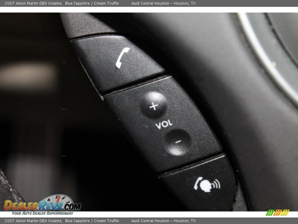 Controls of 2007 Aston Martin DB9 Volante Photo #23