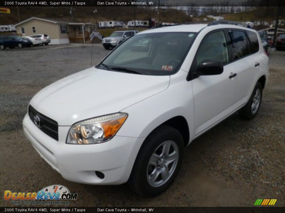 2006 Toyota RAV4 4WD Super White / Taupe Photo #3