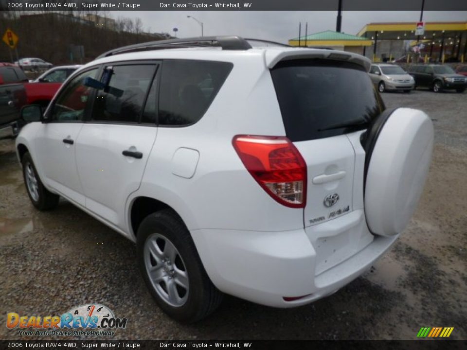 2006 Toyota RAV4 4WD Super White / Taupe Photo #4