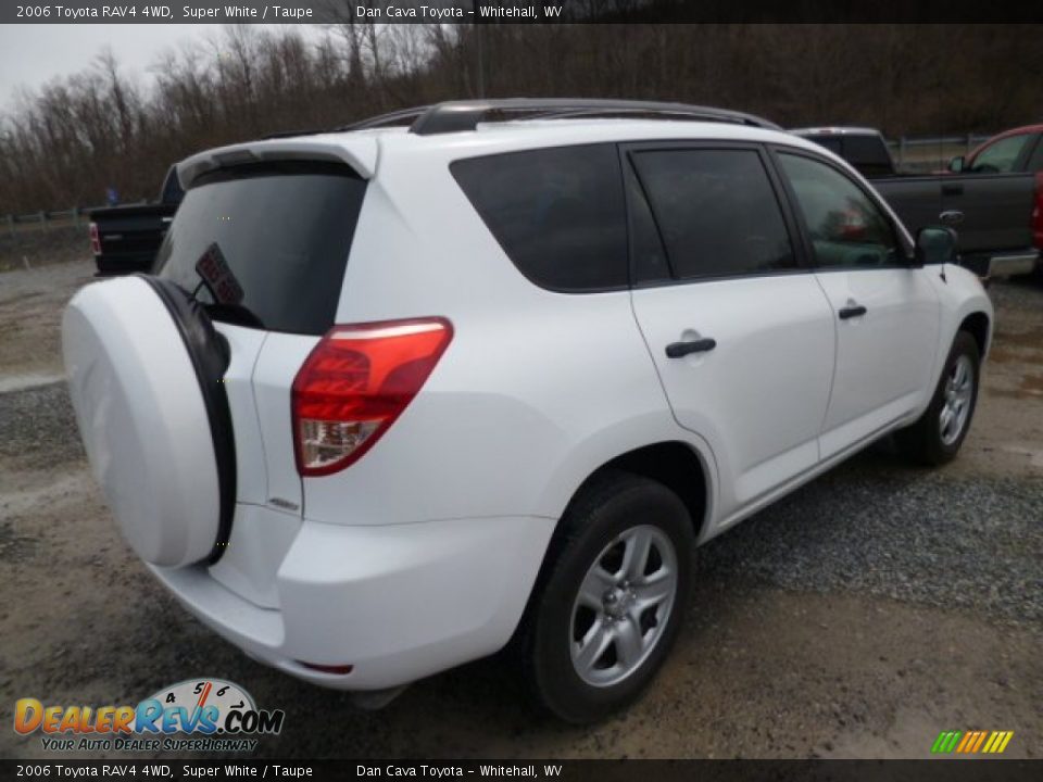 2006 Toyota RAV4 4WD Super White / Taupe Photo #6