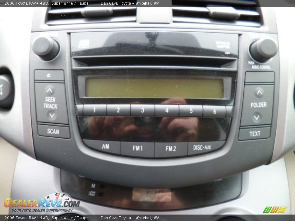 2006 Toyota RAV4 4WD Super White / Taupe Photo #14