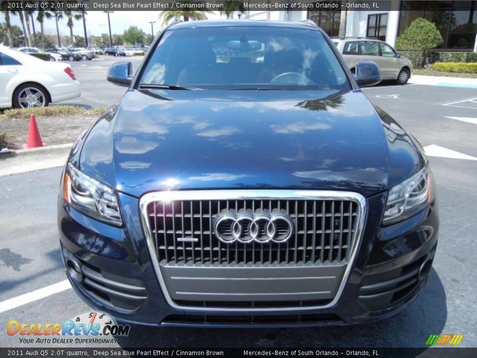 2011 Audi Q5 2.0T quattro Deep Sea Blue Pearl Effect / Cinnamon Brown Photo #2