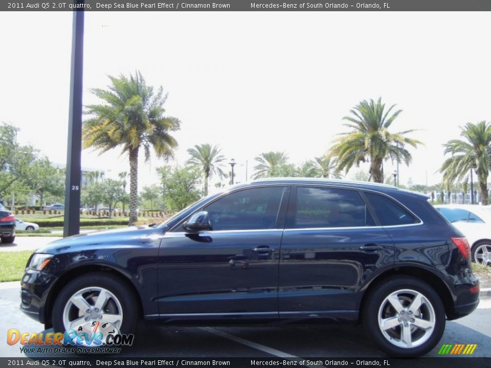 2011 Audi Q5 2.0T quattro Deep Sea Blue Pearl Effect / Cinnamon Brown Photo #4