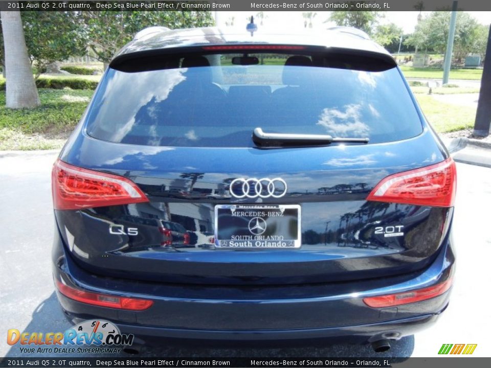 2011 Audi Q5 2.0T quattro Deep Sea Blue Pearl Effect / Cinnamon Brown Photo #6