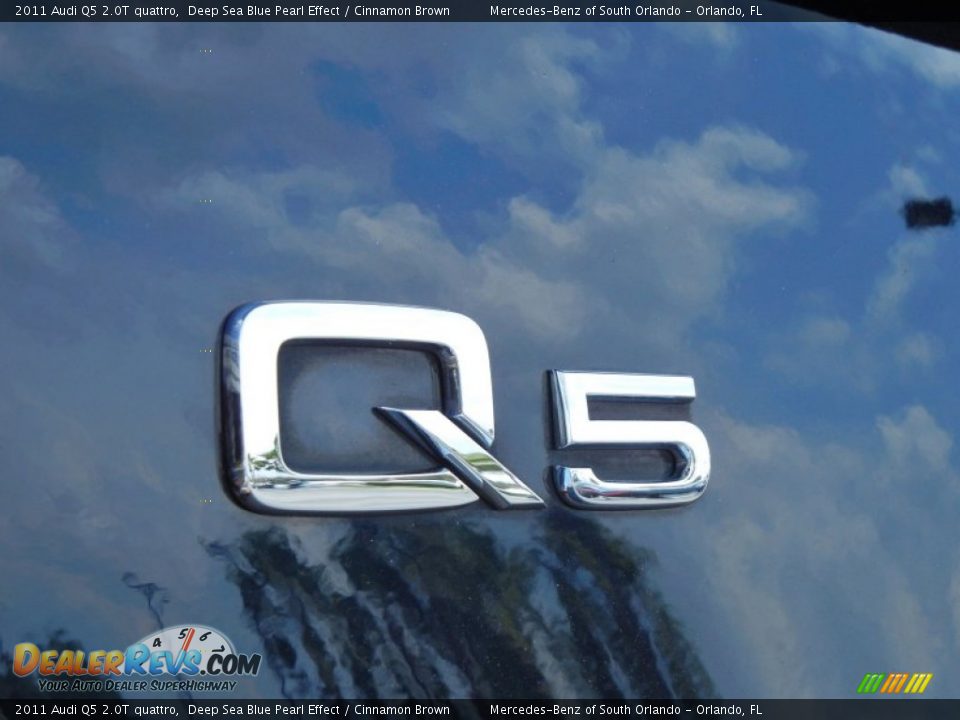 2011 Audi Q5 2.0T quattro Deep Sea Blue Pearl Effect / Cinnamon Brown Photo #9