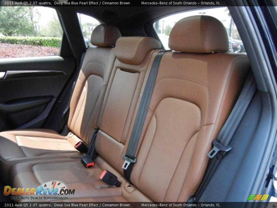 2011 Audi Q5 2.0T quattro Deep Sea Blue Pearl Effect / Cinnamon Brown Photo #16