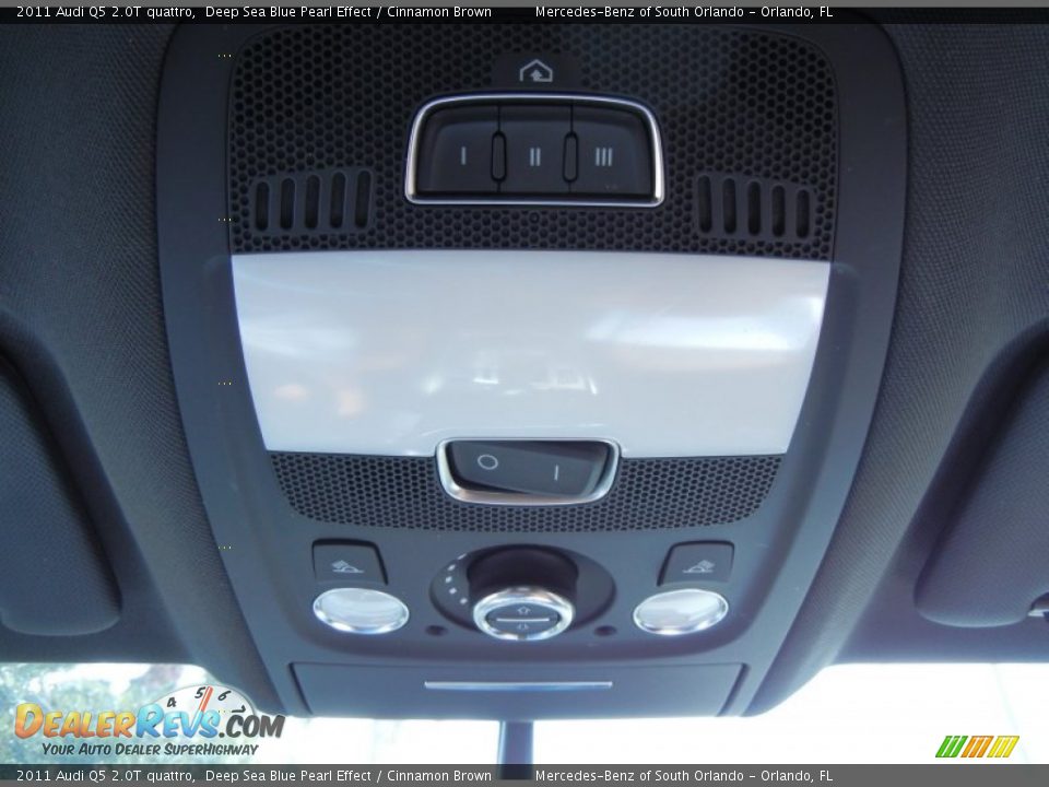 2011 Audi Q5 2.0T quattro Deep Sea Blue Pearl Effect / Cinnamon Brown Photo #26