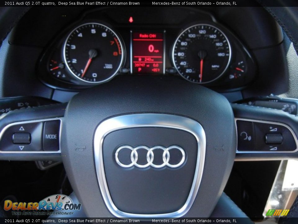 2011 Audi Q5 2.0T quattro Deep Sea Blue Pearl Effect / Cinnamon Brown Photo #28