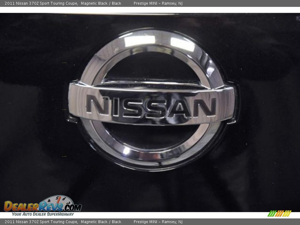 2011 Nissan 370Z Sport Touring Coupe Magnetic Black / Black Photo #15