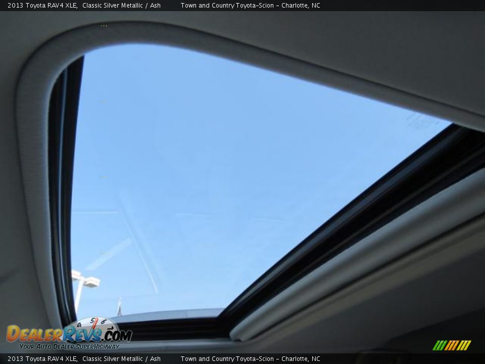 2013 Toyota RAV4 XLE Classic Silver Metallic / Ash Photo #11