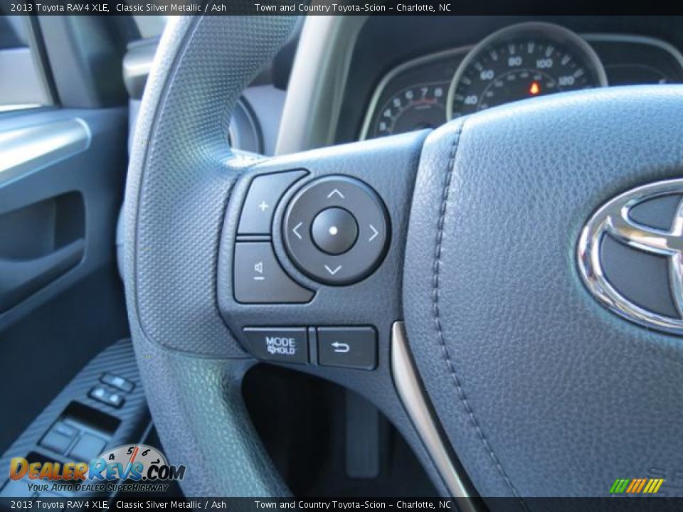 2013 Toyota RAV4 XLE Classic Silver Metallic / Ash Photo #16