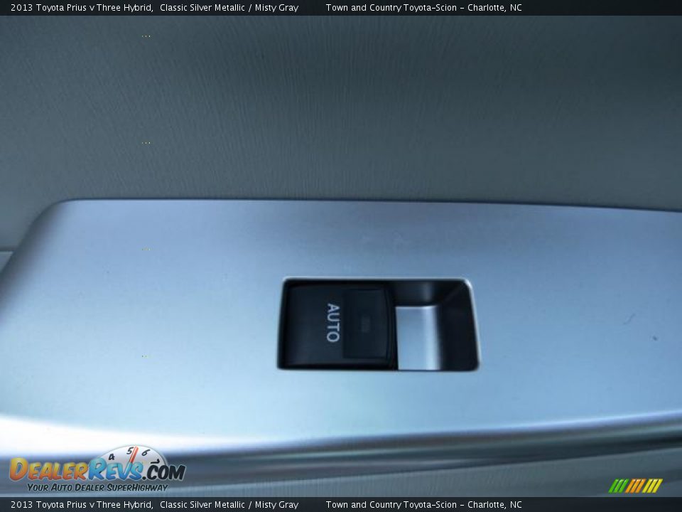 2013 Toyota Prius v Three Hybrid Classic Silver Metallic / Misty Gray Photo #7