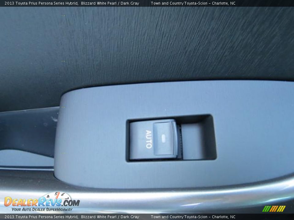 2013 Toyota Prius Persona Series Hybrid Blizzard White Pearl / Dark Gray Photo #7