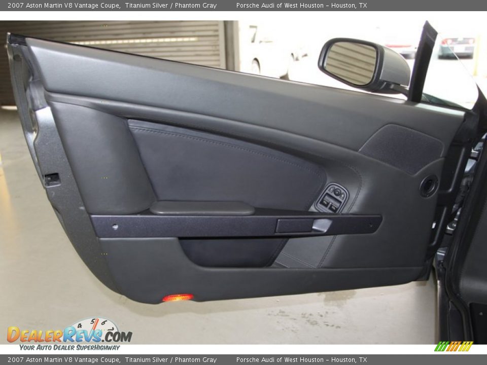 Door Panel of 2007 Aston Martin V8 Vantage Coupe Photo #19