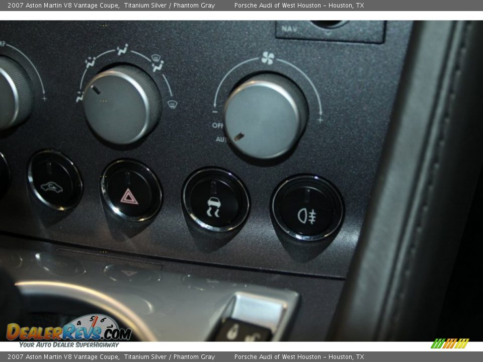 2007 Aston Martin V8 Vantage Coupe Titanium Silver / Phantom Gray Photo #29