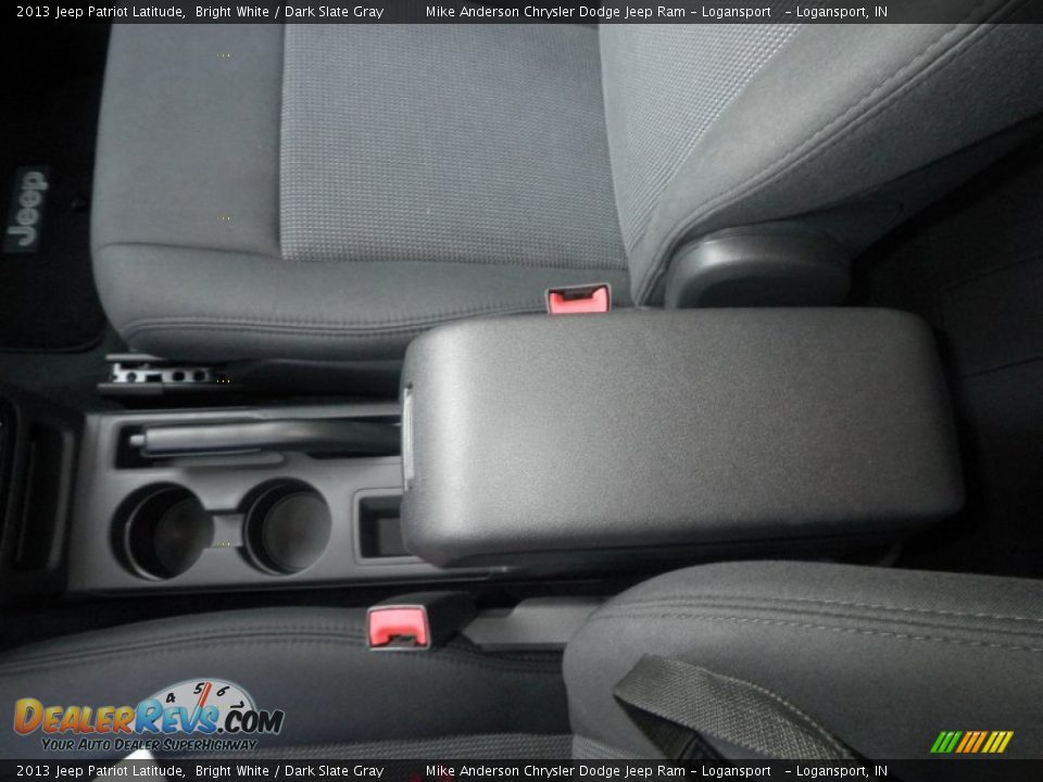 2013 Jeep Patriot Latitude Bright White / Dark Slate Gray Photo #9