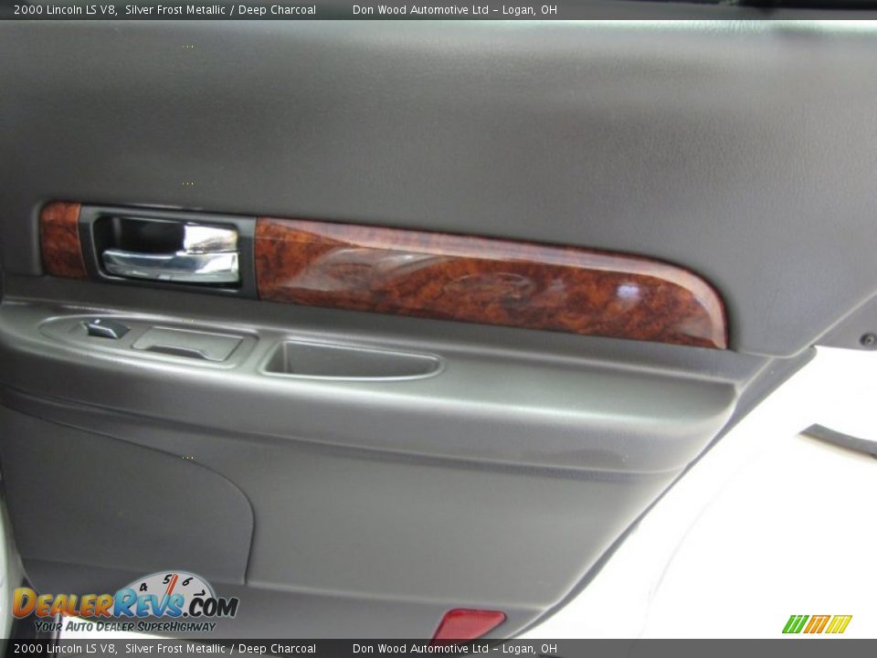 2000 Lincoln LS V8 Silver Frost Metallic / Deep Charcoal Photo #12