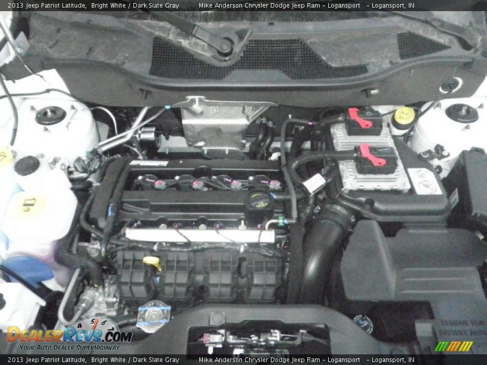 2013 Jeep Patriot Latitude Bright White / Dark Slate Gray Photo #12