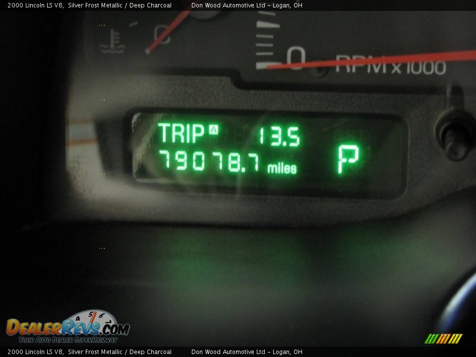 2000 Lincoln LS V8 Silver Frost Metallic / Deep Charcoal Photo #19