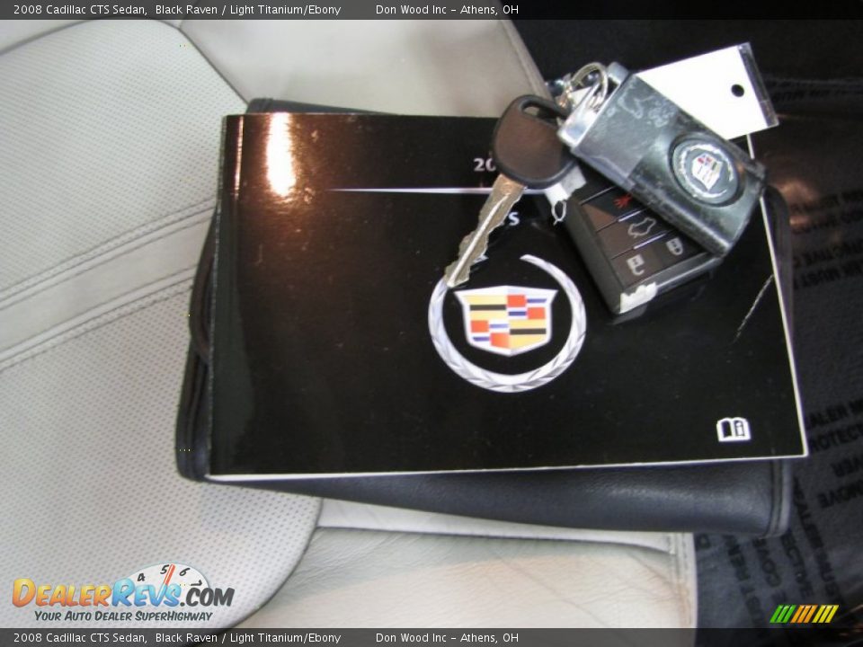 Keys of 2008 Cadillac CTS Sedan Photo #28
