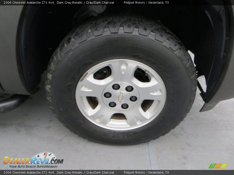 2006 Chevrolet Avalanche Z71 4x4 Dark Gray Metallic / Gray/Dark Charcoal Photo #14