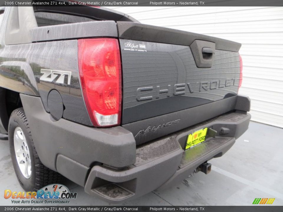 2006 Chevrolet Avalanche Z71 4x4 Dark Gray Metallic / Gray/Dark Charcoal Photo #22