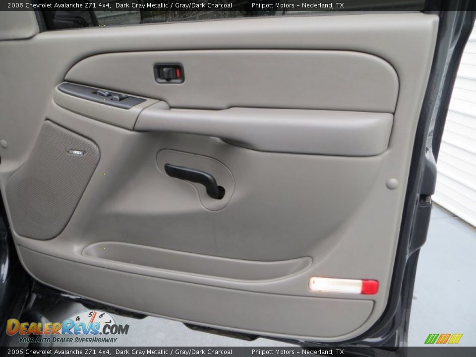 2006 Chevrolet Avalanche Z71 4x4 Dark Gray Metallic / Gray/Dark Charcoal Photo #23