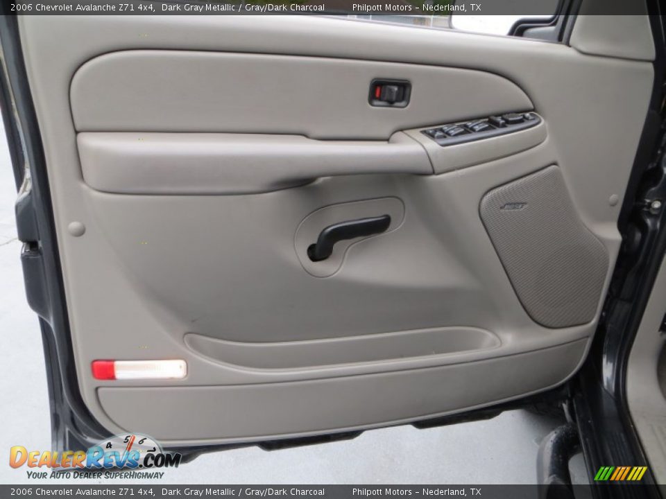 2006 Chevrolet Avalanche Z71 4x4 Dark Gray Metallic / Gray/Dark Charcoal Photo #31
