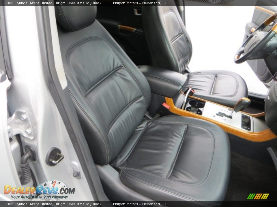 2006 Hyundai Azera Limited Bright Silver Metallic / Black Photo #26