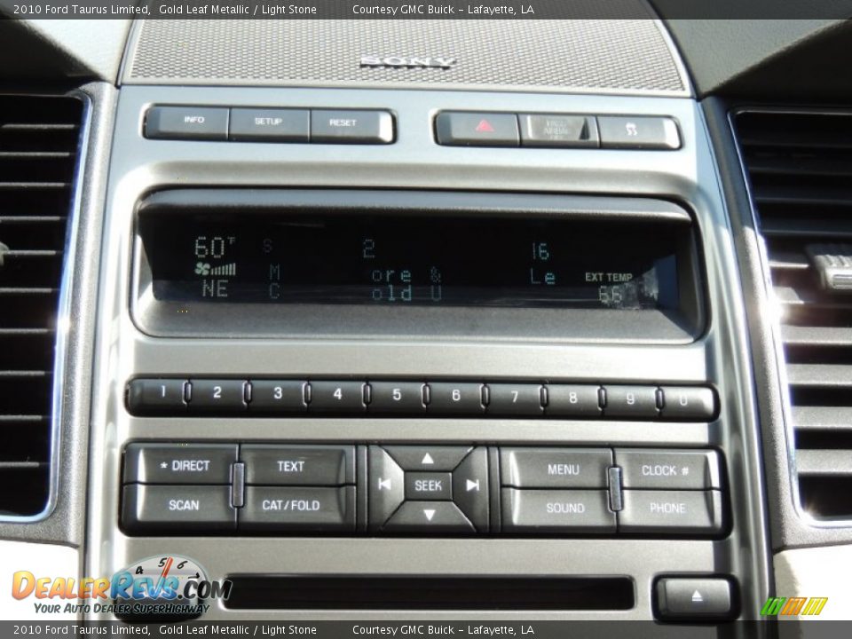 2010 Ford Taurus Limited Gold Leaf Metallic / Light Stone Photo #18