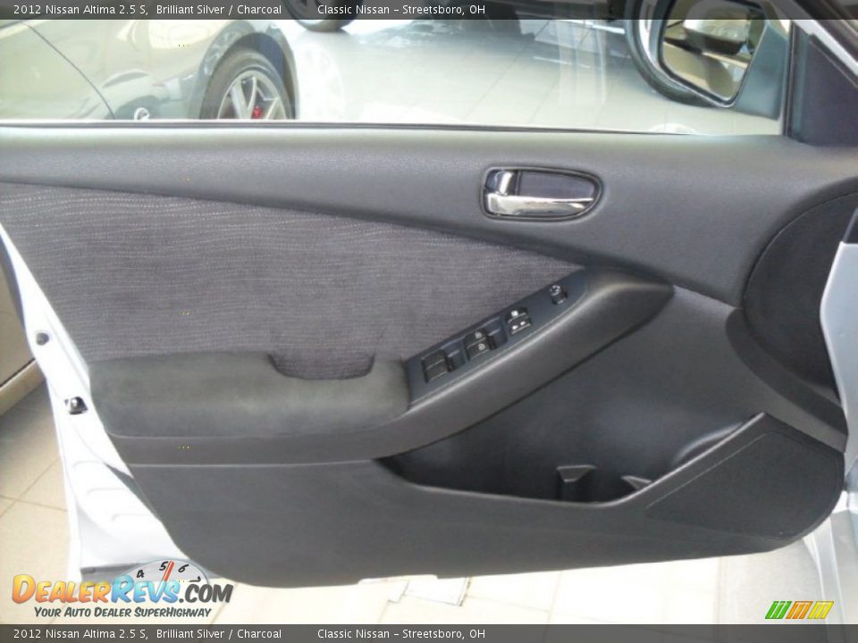 2012 Nissan Altima 2.5 S Brilliant Silver / Charcoal Photo #30