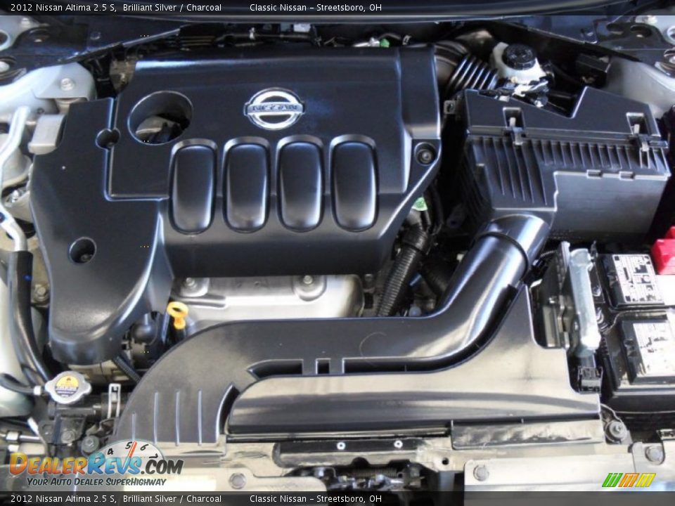 2012 Nissan Altima 2.5 S Brilliant Silver / Charcoal Photo #34