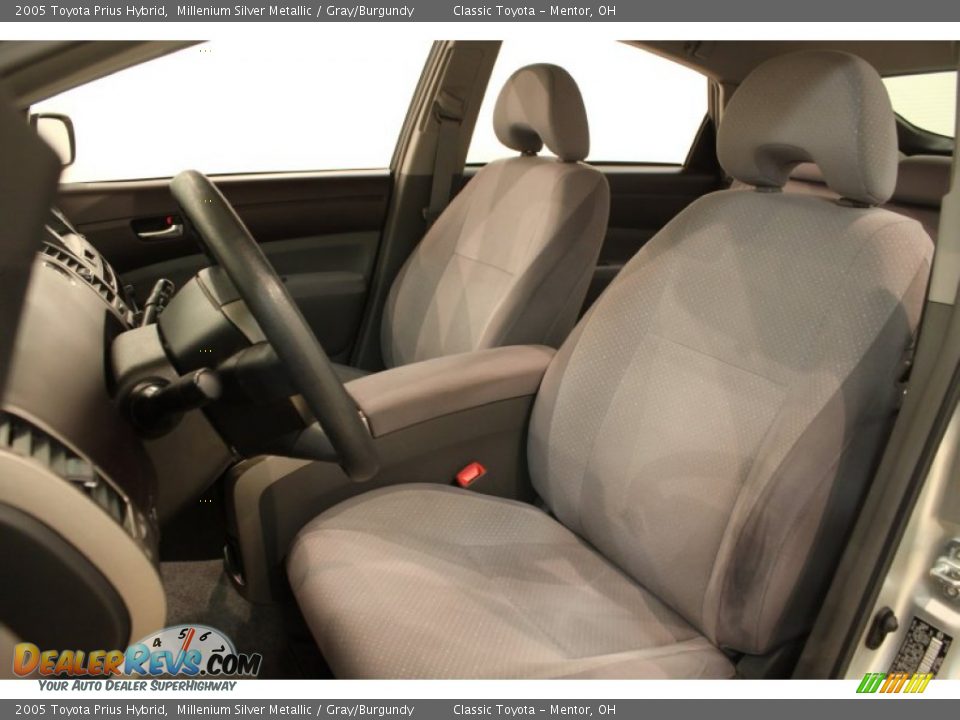 2005 Toyota Prius Hybrid Millenium Silver Metallic / Gray/Burgundy Photo #5