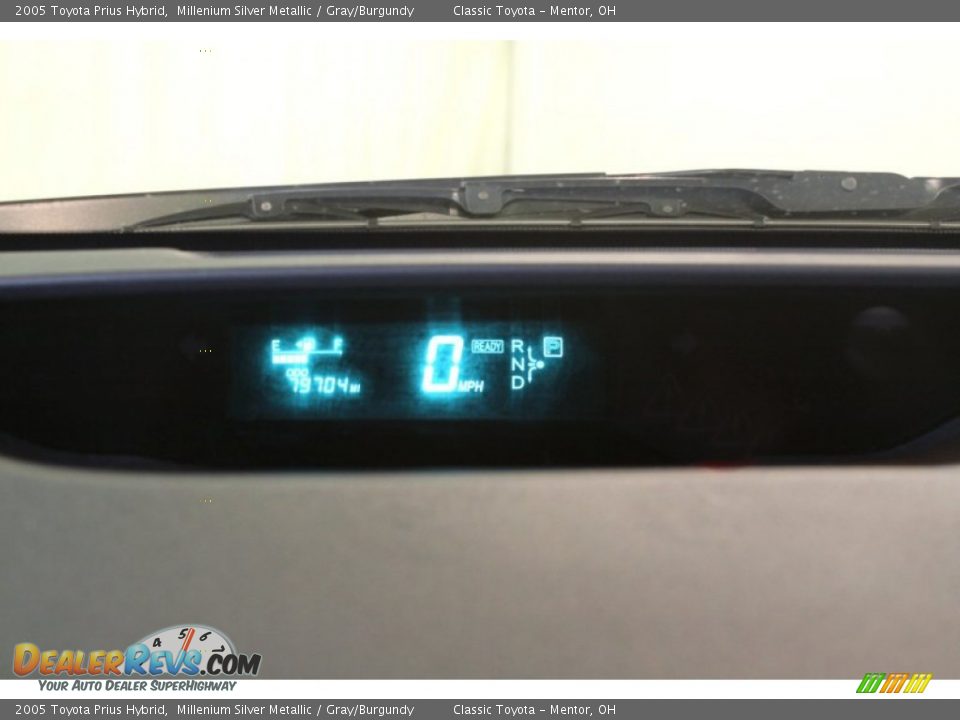 2005 Toyota Prius Hybrid Millenium Silver Metallic / Gray/Burgundy Photo #7