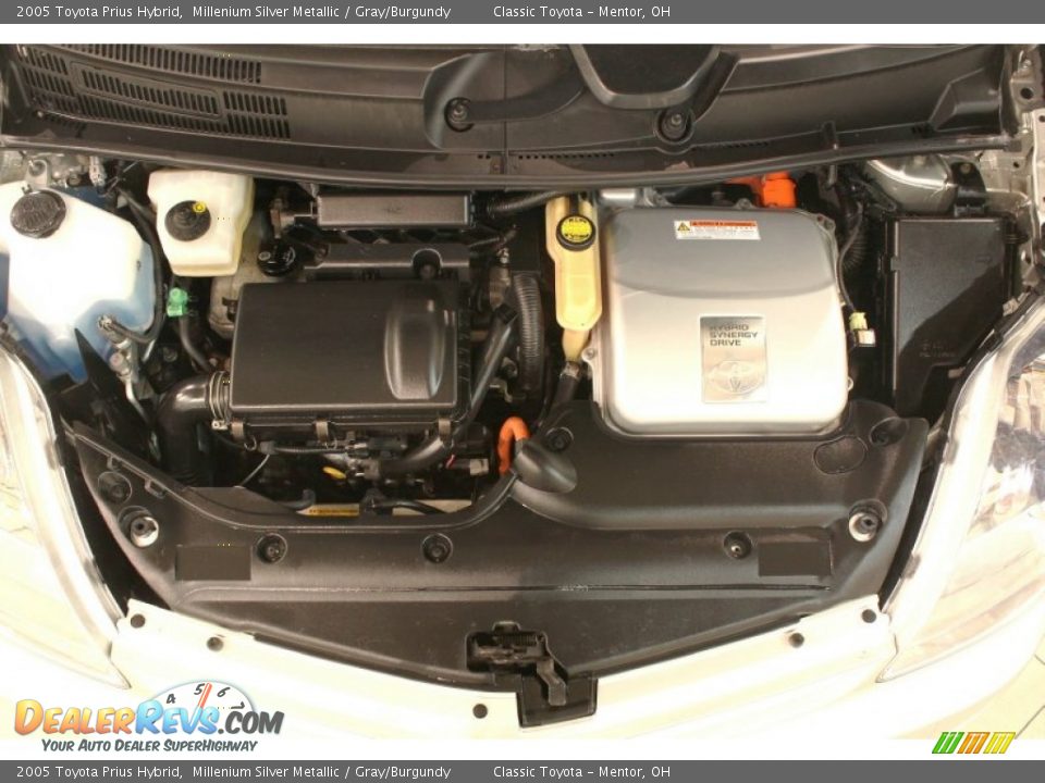 2005 Toyota Prius Hybrid Millenium Silver Metallic / Gray/Burgundy Photo #26