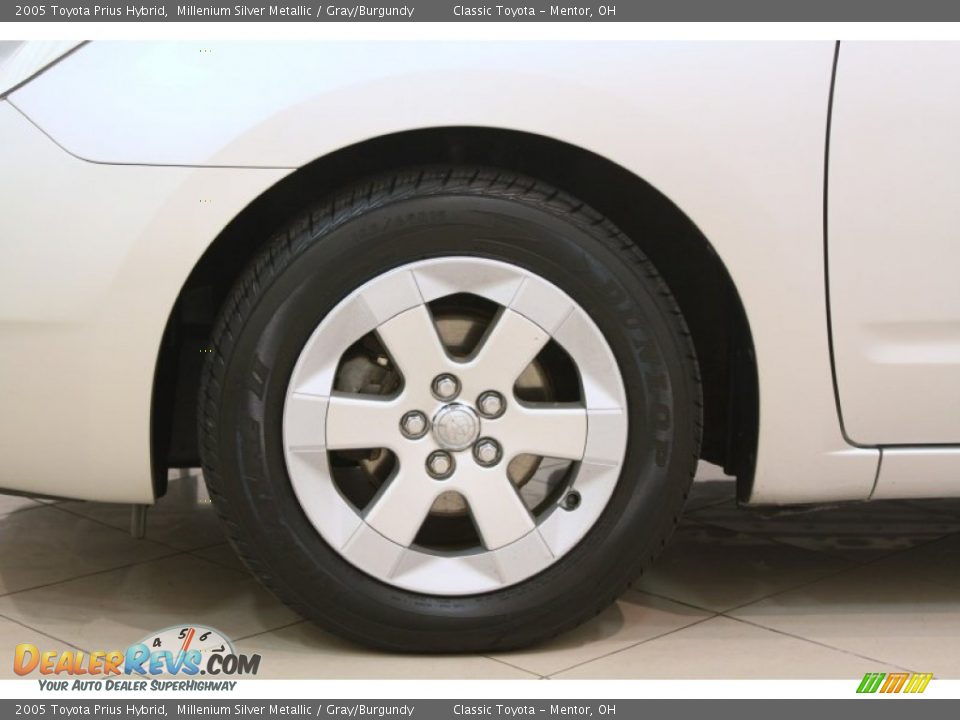 2005 Toyota Prius Hybrid Millenium Silver Metallic / Gray/Burgundy Photo #27