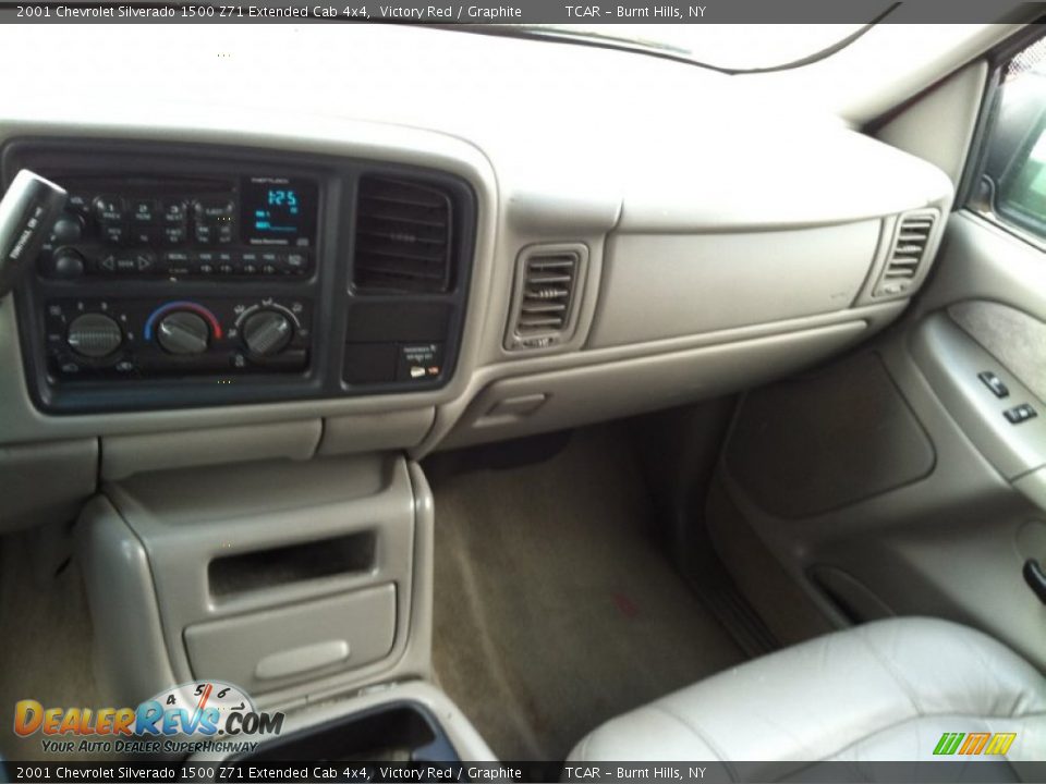 2001 Chevrolet Silverado 1500 Z71 Extended Cab 4x4 Victory Red / Graphite Photo #13