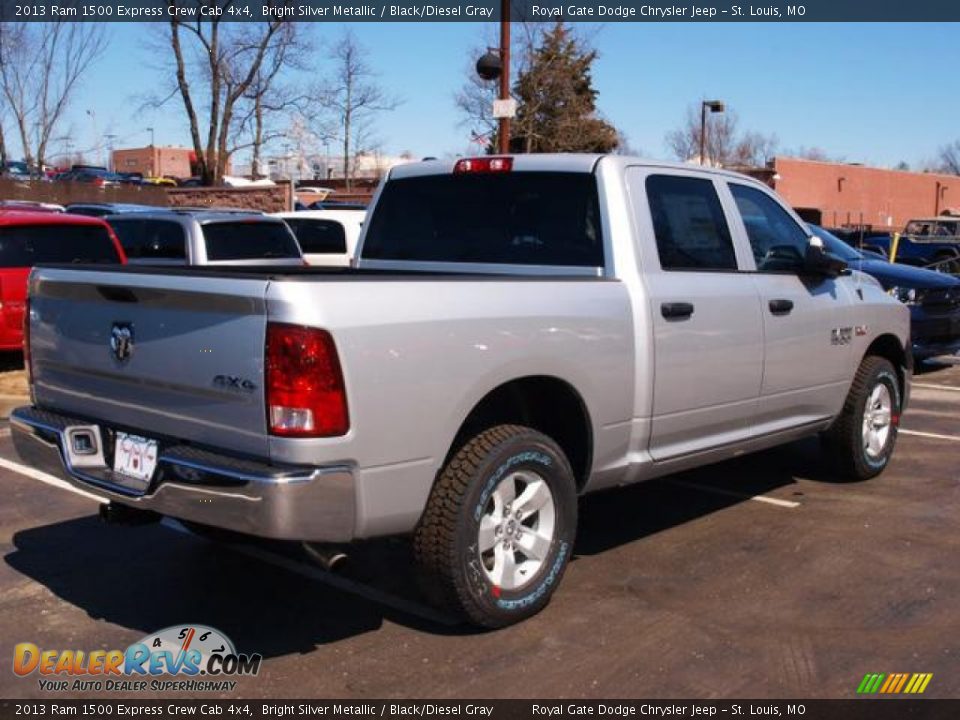 2013 Ram 1500 Express Crew Cab 4x4 Bright Silver Metallic / Black/Diesel Gray Photo #3