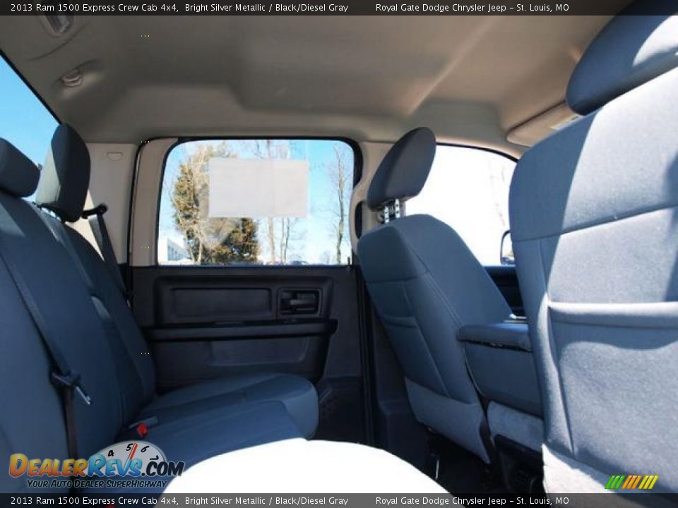 2013 Ram 1500 Express Crew Cab 4x4 Bright Silver Metallic / Black/Diesel Gray Photo #4