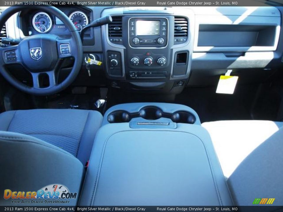 2013 Ram 1500 Express Crew Cab 4x4 Bright Silver Metallic / Black/Diesel Gray Photo #5