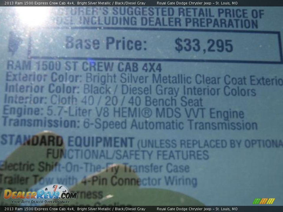 2013 Ram 1500 Express Crew Cab 4x4 Bright Silver Metallic / Black/Diesel Gray Photo #7