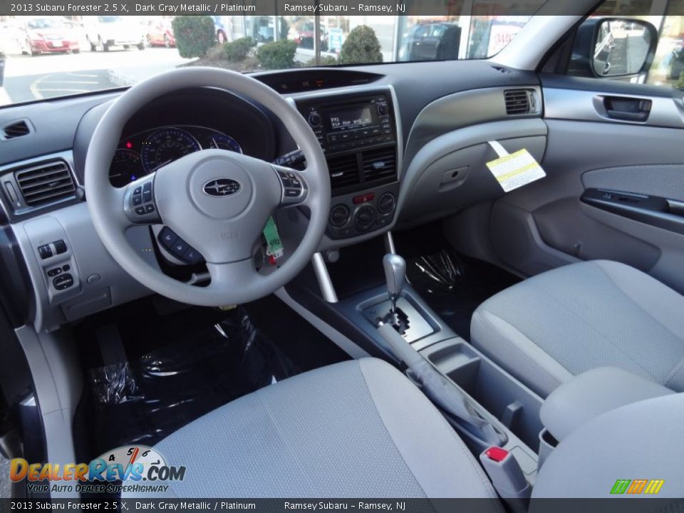 2013 Subaru Forester 2.5 X Dark Gray Metallic / Platinum Photo #30