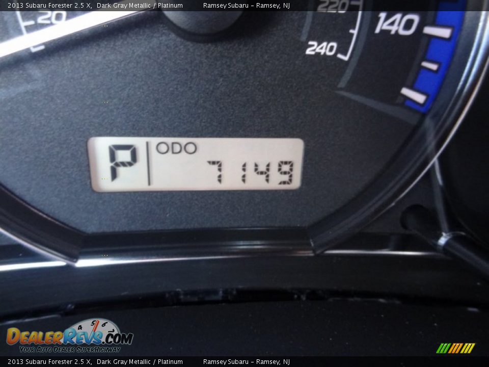 2013 Subaru Forester 2.5 X Dark Gray Metallic / Platinum Photo #31
