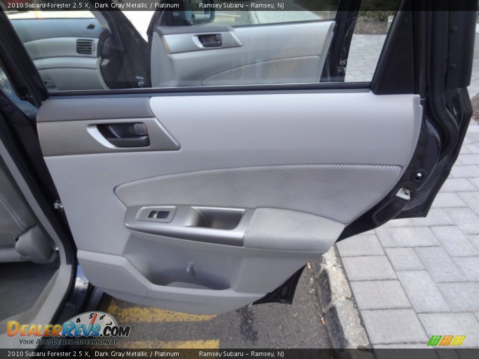 2010 Subaru Forester 2.5 X Dark Gray Metallic / Platinum Photo #26