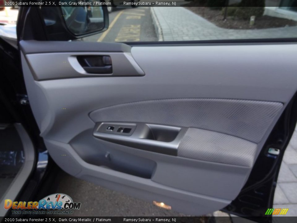 2010 Subaru Forester 2.5 X Dark Gray Metallic / Platinum Photo #27