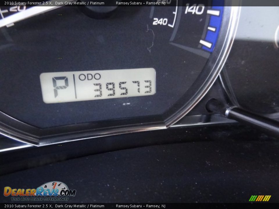 2010 Subaru Forester 2.5 X Dark Gray Metallic / Platinum Photo #31