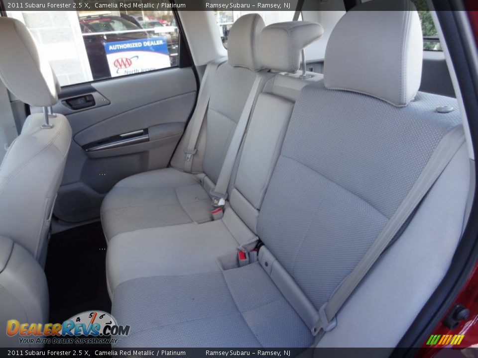 2011 Subaru Forester 2.5 X Camelia Red Metallic / Platinum Photo #18