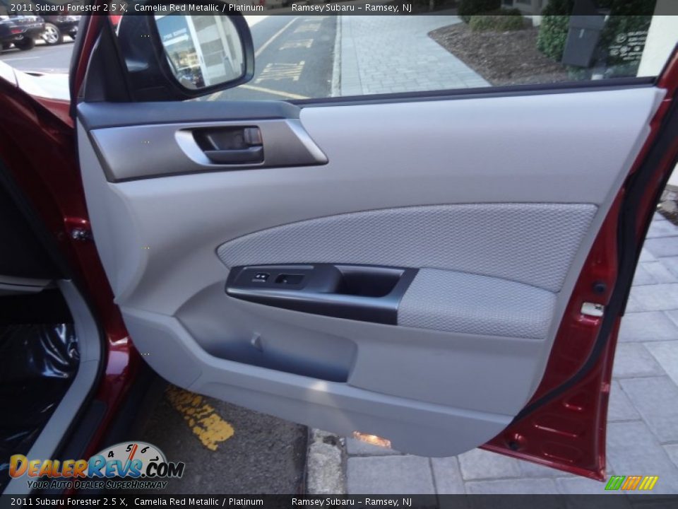 2011 Subaru Forester 2.5 X Camelia Red Metallic / Platinum Photo #27