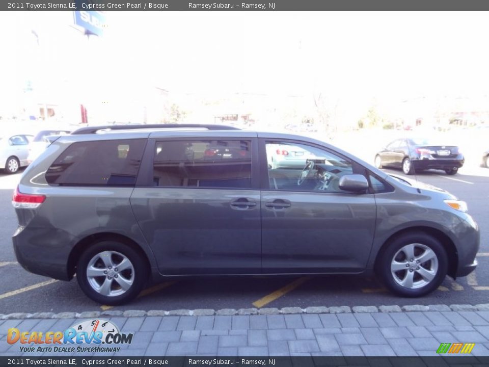 2011 Toyota Sienna LE Cypress Green Pearl / Bisque Photo #9